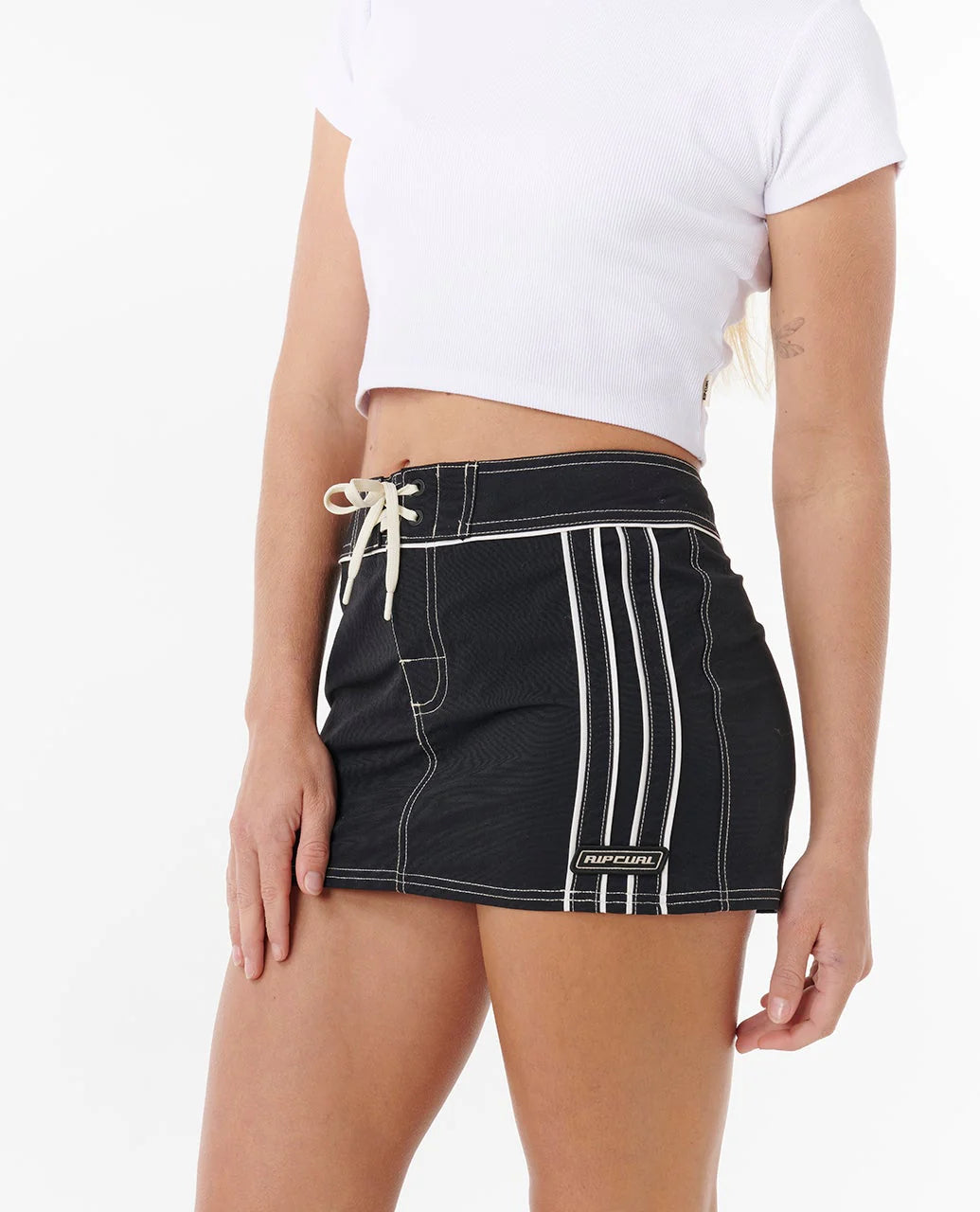 PACIFIC RIDER BOARD SKIRT – WOMENS SURF BEACH SKIRT – BLACK