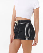 PACIFIC RIDER BOARD SKIRT – WOMENS SURF BEACH SKIRT – BLACK