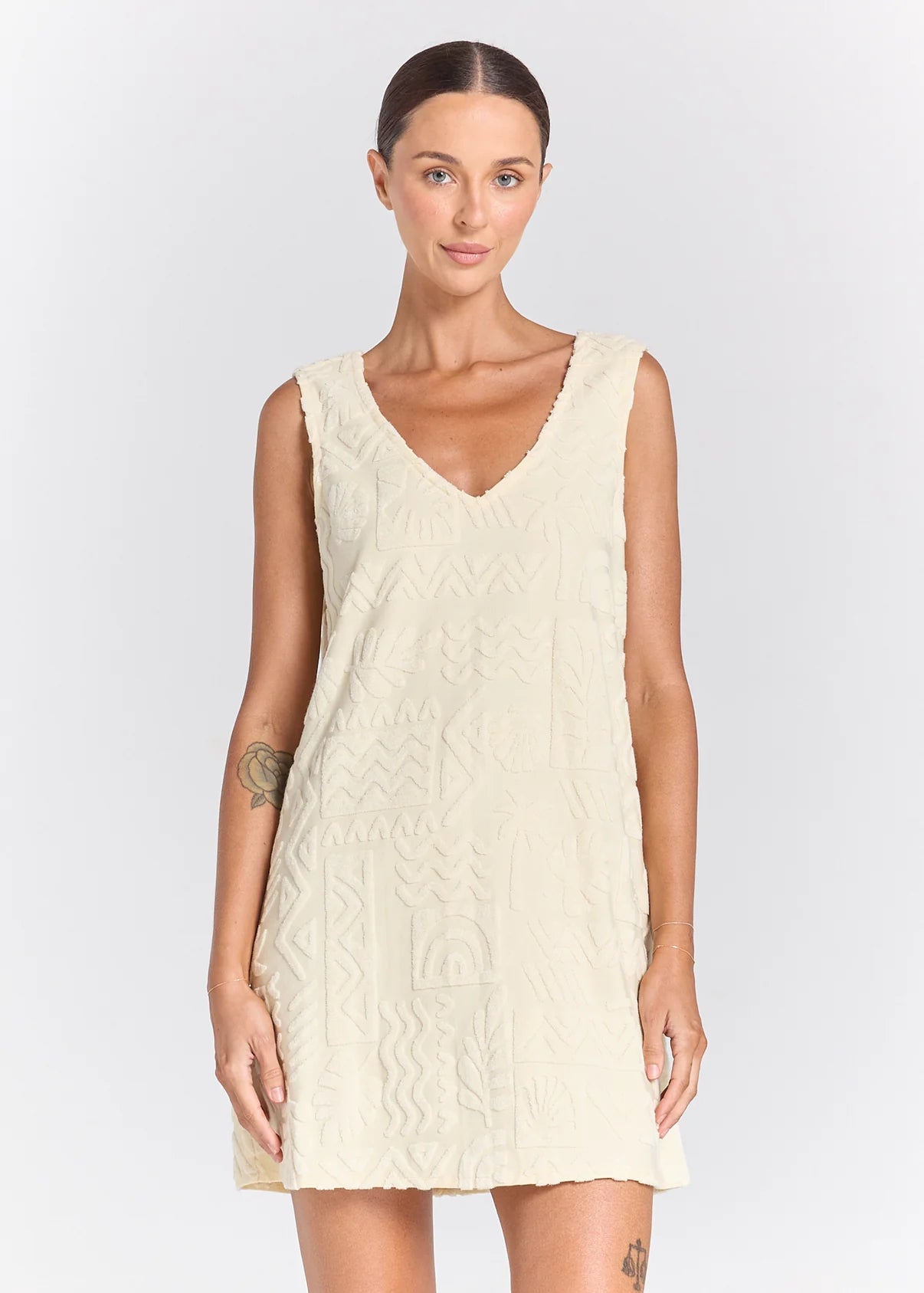 POOLSIDE PARADISO MAI TAI V TUNIC TOWELLING DRESS – PEARL