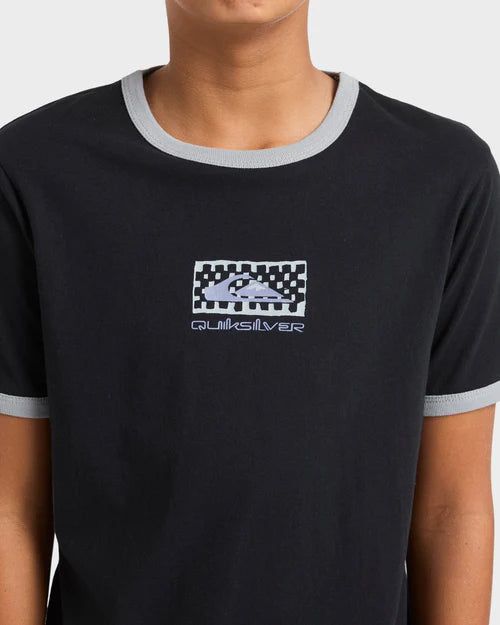 QUIKSILVER BOYS NEXT GEN RINGER T-SHIRT 8–16 – KIDS SURF GRAPHIC TEE IN BLACK
