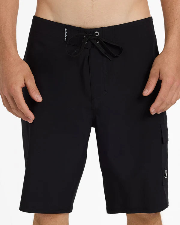 QUIKSILVER MENS ARCH CARGO 20" BOARDSHORTS – BLACK