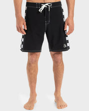 QUIKSILVER ORIGINAL ARCH 18" BOARDSHORTS – MENS PERFORMANCE SURF SHORTS IN BLACK