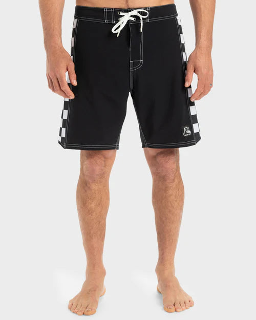 QUIKSILVER ORIGINAL ARCH 18" BOARDSHORTS – MENS PERFORMANCE SURF SHORTS IN BLACK