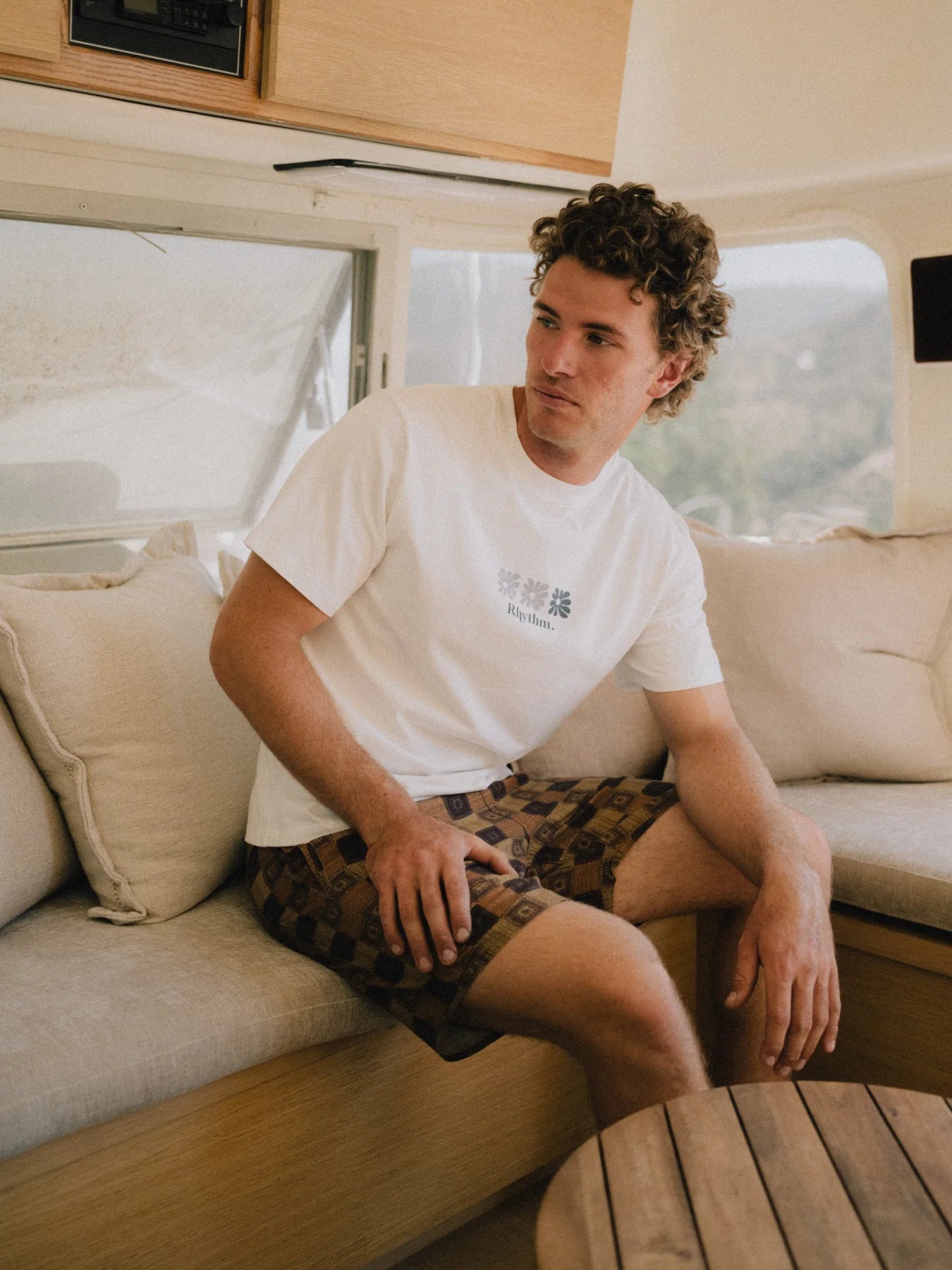 RHYTHM RACKET JAM MENS 17 INCH ELASTIC WAIST SHORT OCHRE