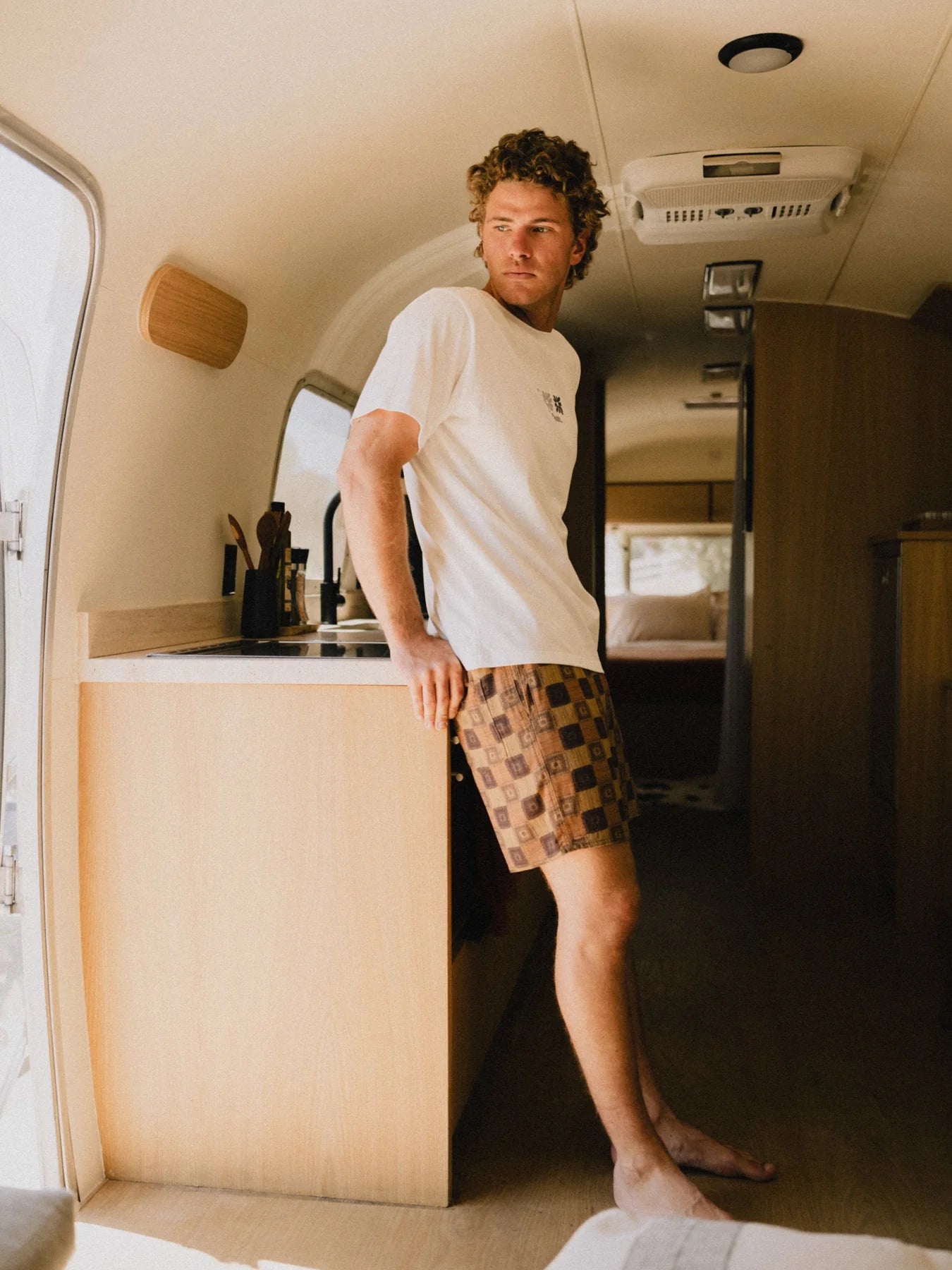 RHYTHM RACKET JAM MENS 17 INCH ELASTIC WAIST SHORT OCHRE