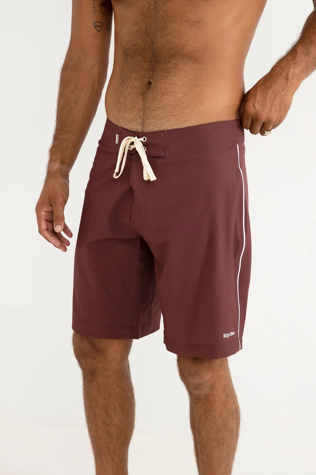 RHYTHM ESSENTIAL TRUNK – CONTOURED WAIST FLEX FLY PERFORMANCE TRUNK – MERLOT