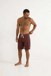 RHYTHM ESSENTIAL TRUNK – CONTOURED WAIST FLEX FLY PERFORMANCE TRUNK – MERLOT