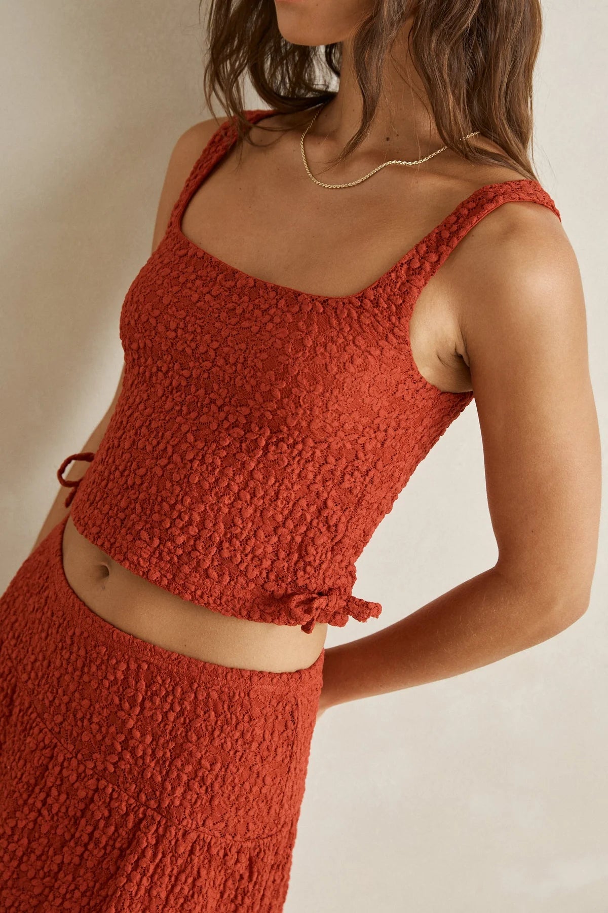 RHYTHM GIGI LACE MINI SKIRT - RED