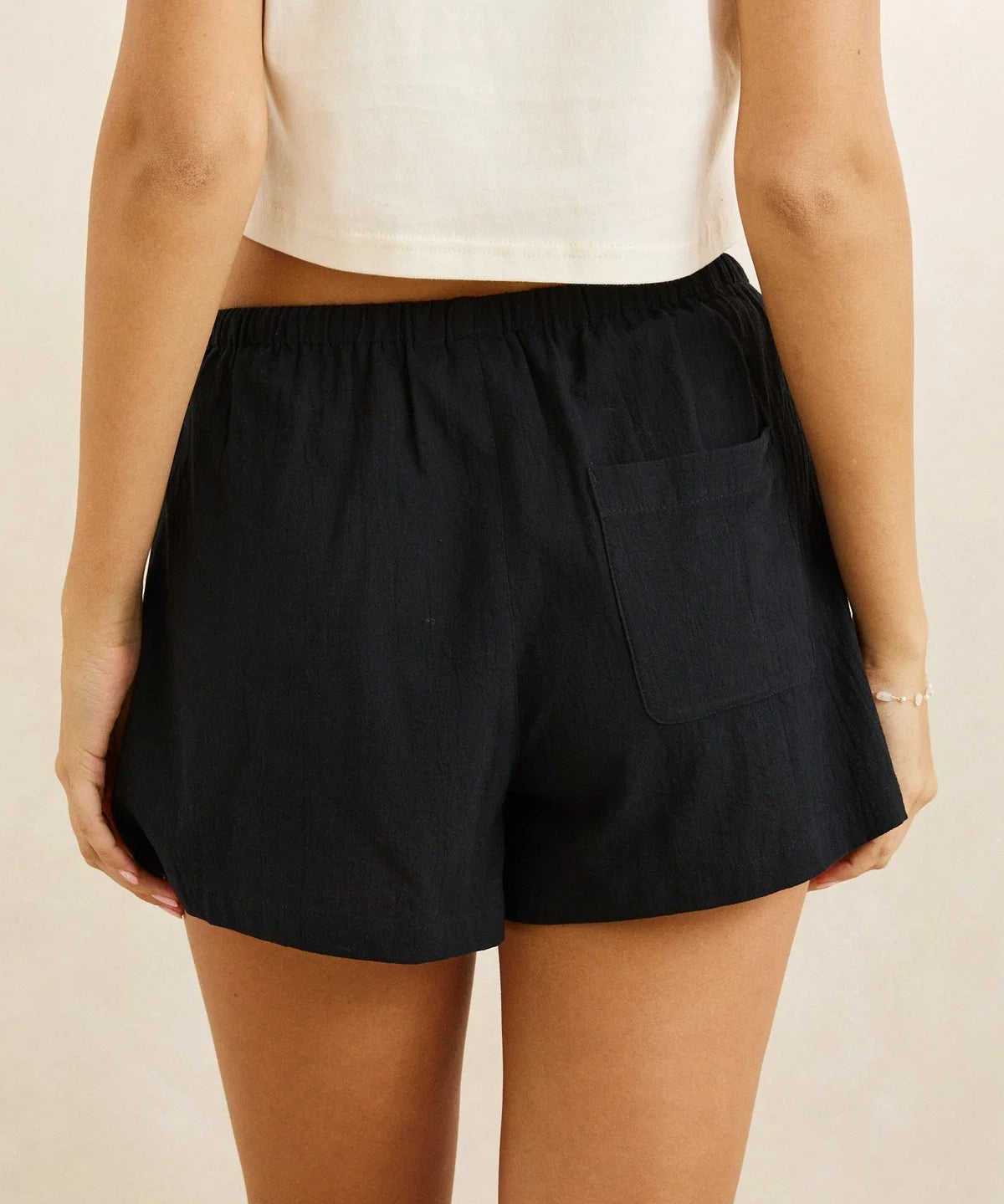 rhythm-isadora-short-black1.webp