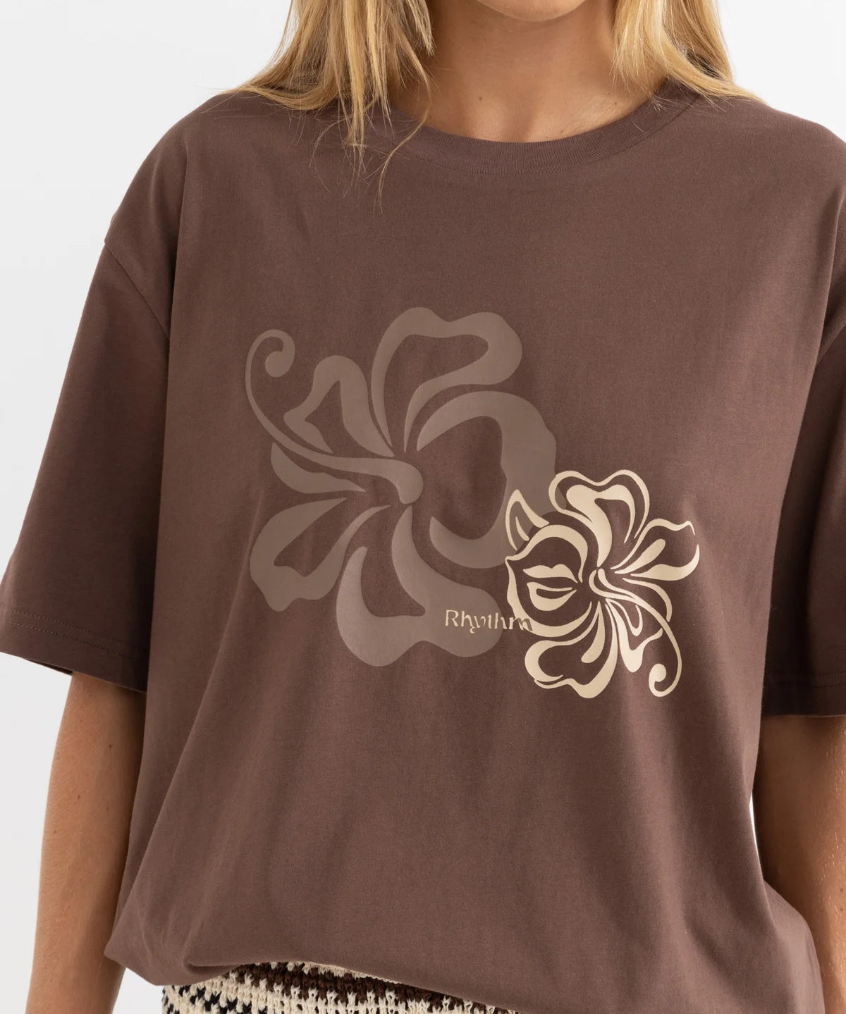 rhythm-kai-oversized-t-shirt-chocolate-bodhi-surf1.webp