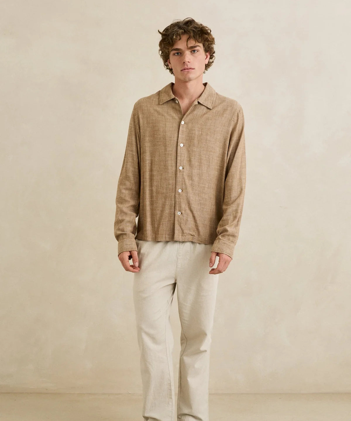 rhythm-linen-chambray-ls-shirt-coffee.webp