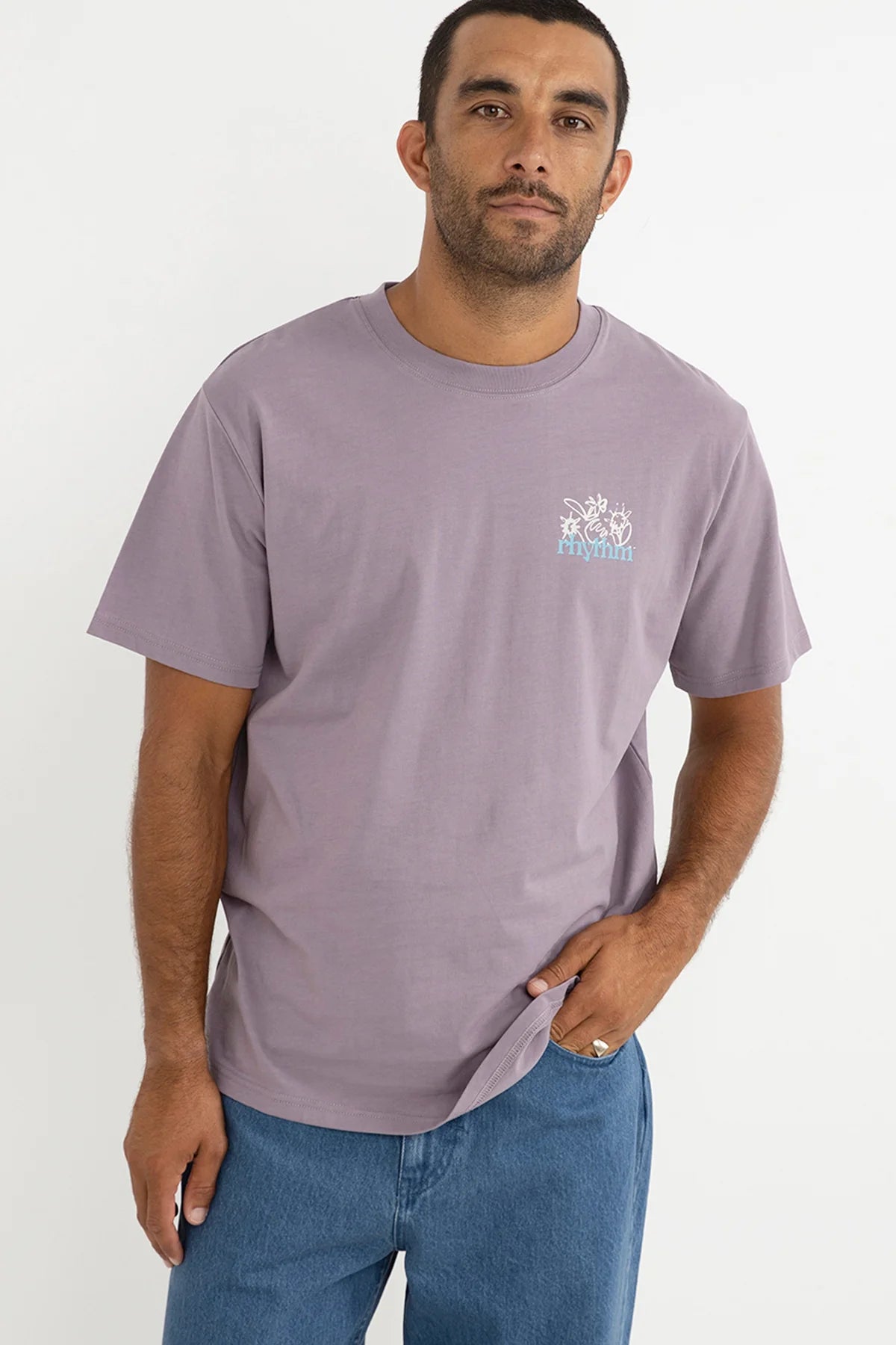 RHYTHM OLD GROWTH LIVIN SS T-SHIRT – RELAXED VINTAGE WASH GRAPHIC TEE – PLUM