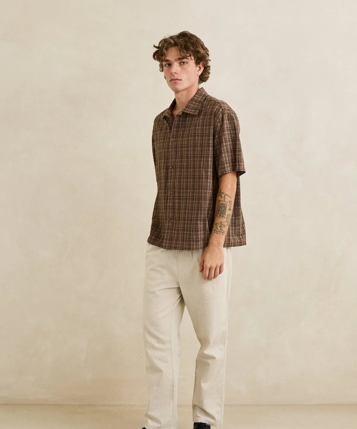 rhythm-relaxed-brady-check-ss-shirt-chestnut.webp
