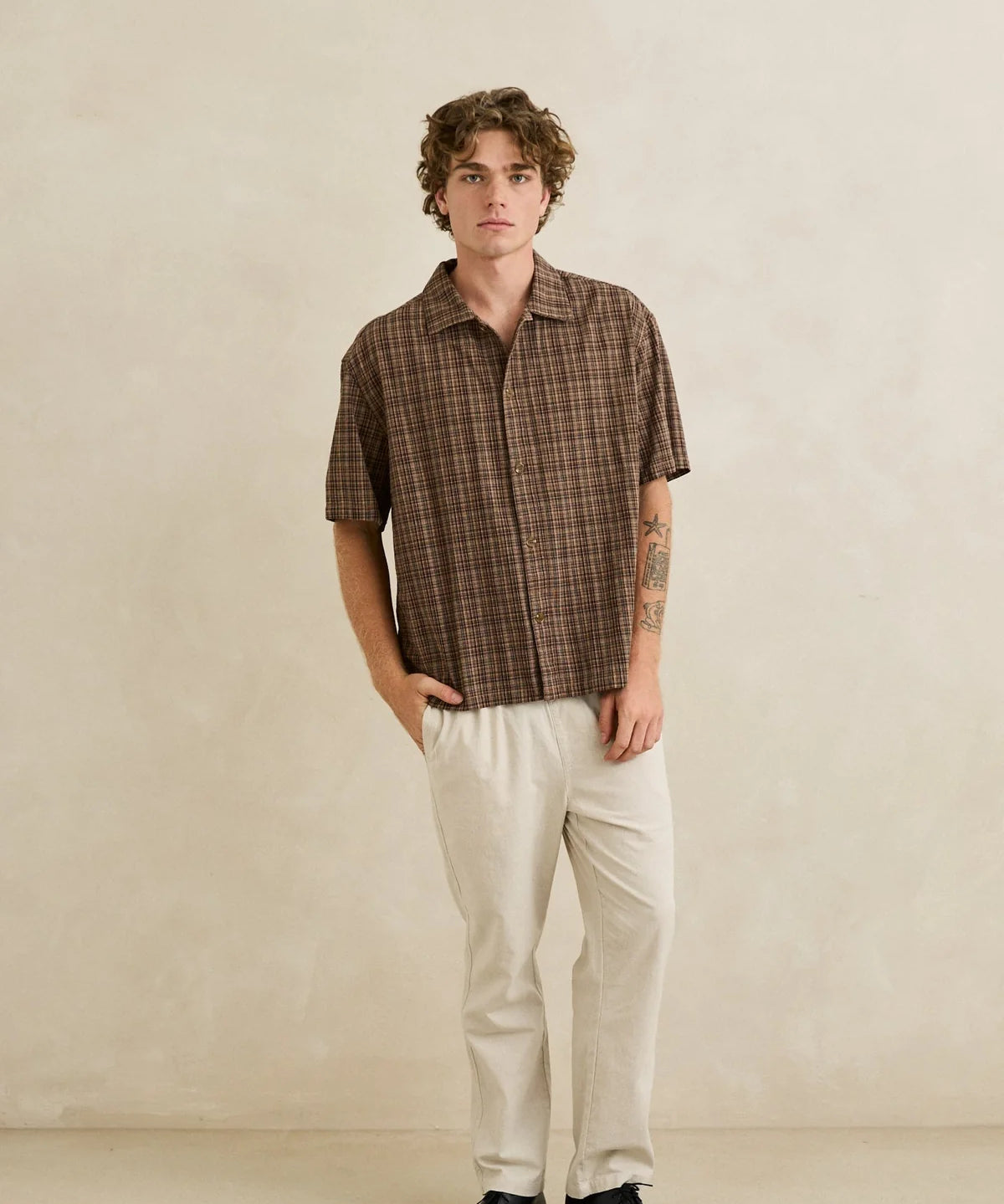 rhythm-relaxed-brady-check-ss-shirt-chestnut1.webp
