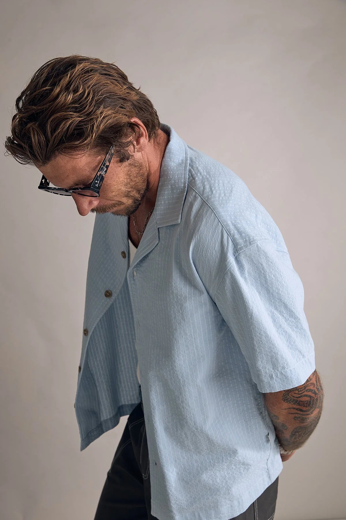 RHYTHM RELAXED STRIPE SS SHIRT – RELAXED FIT SHORT SLEEVE STRIPED SHIRT – BLUE