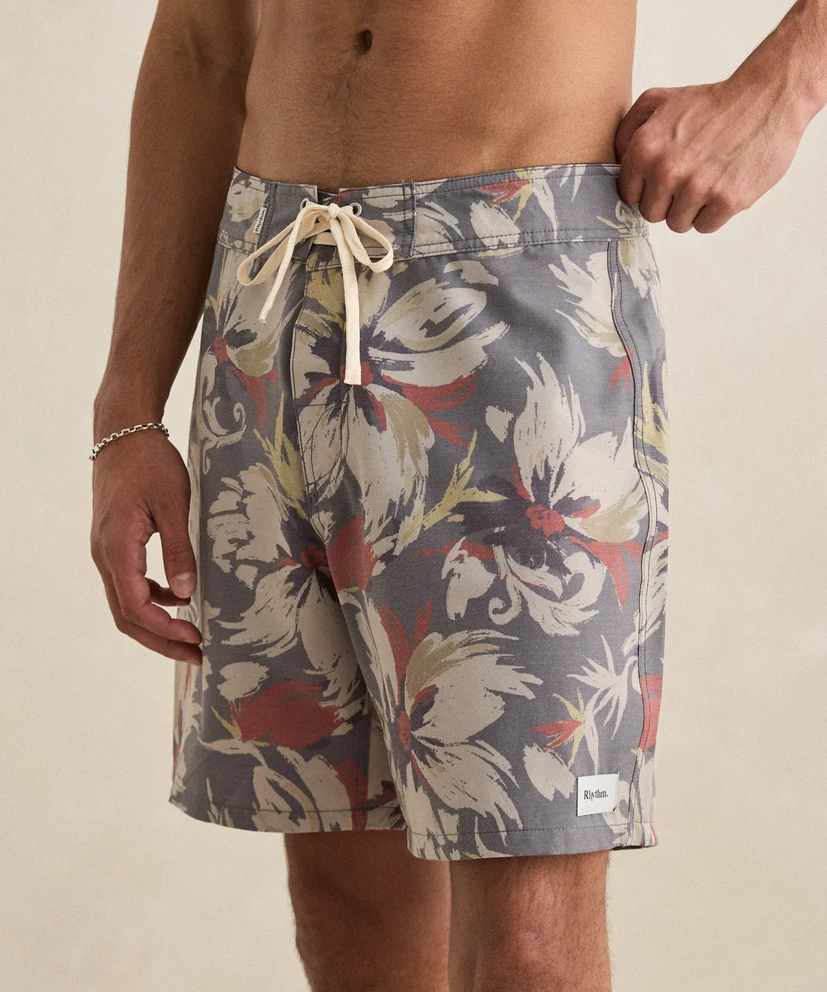 rhythm-tropical-camo-swim-trunk-camo1.webp