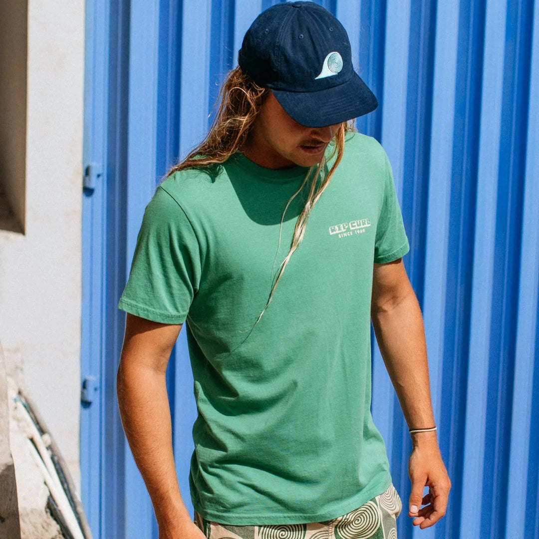 rip-curl-artist-of-the-search-sailboat-standard-tee-leaf-green.webp
