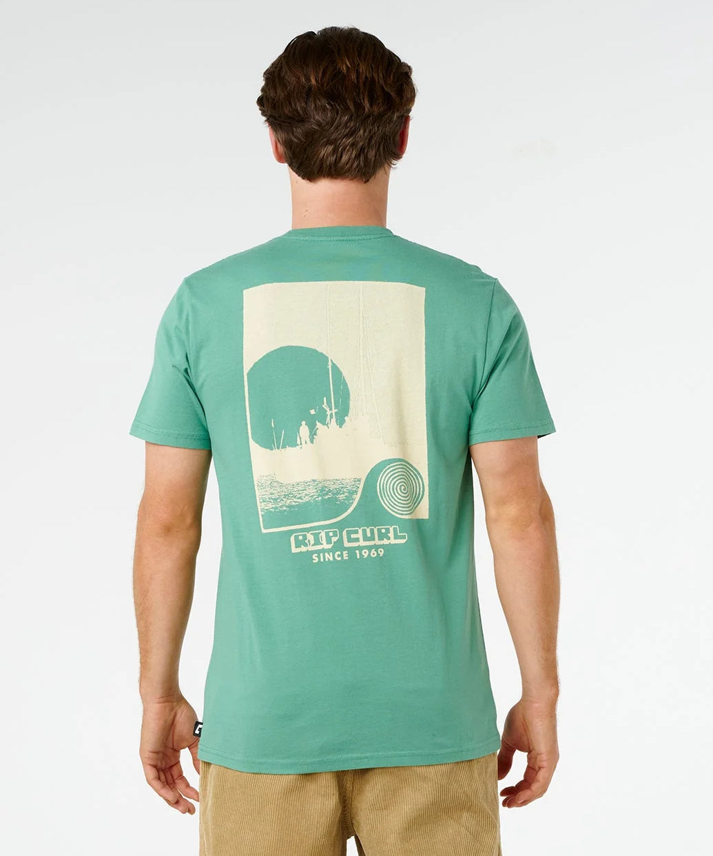 rip-curl-artist-of-the-search-sailboat-standard-tee-leaf-green1.webp
