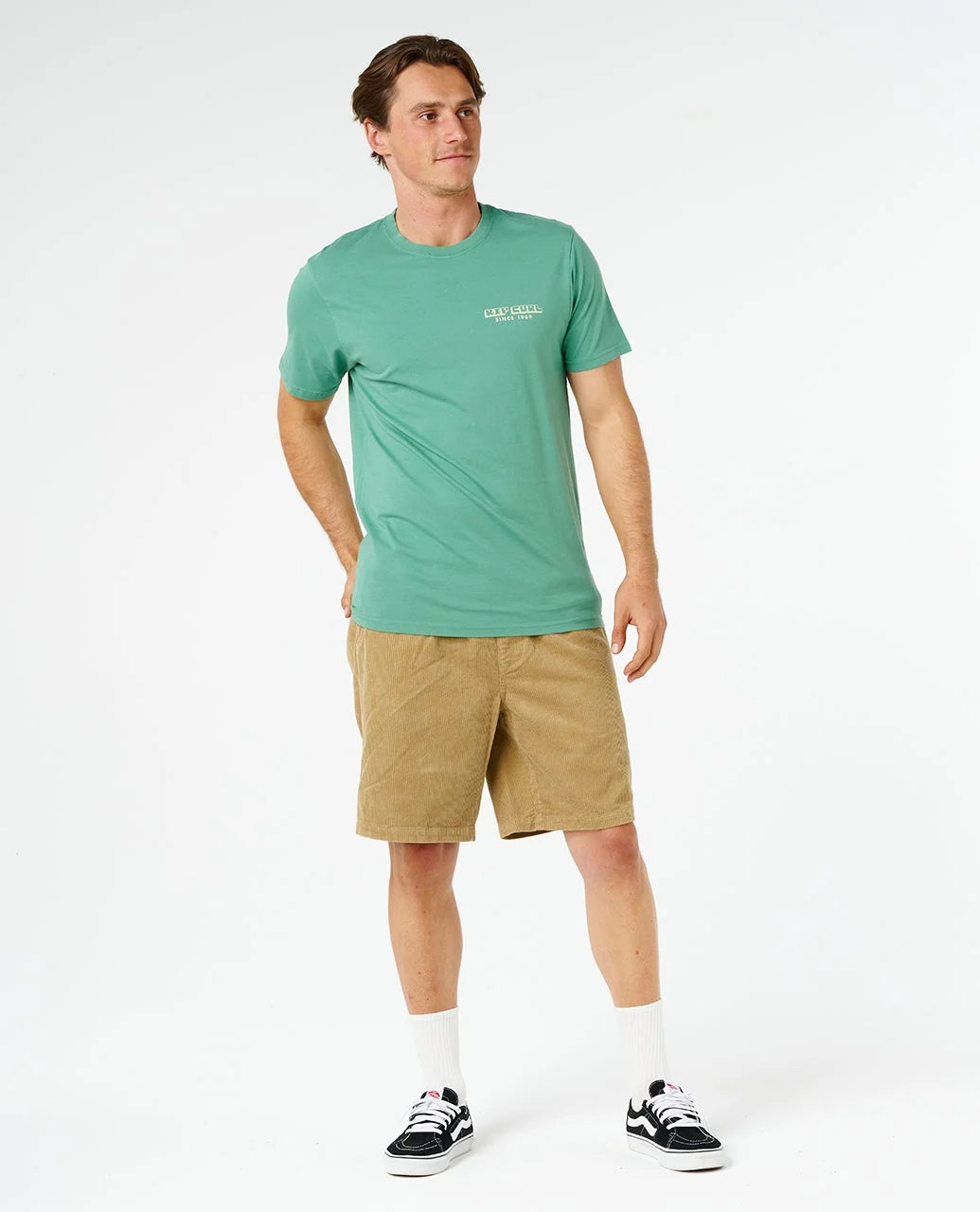 RIP CURL ARTIST OF THE SEARCH SAILBOAT STANDARD TEE – LEAF GREEN
