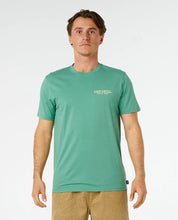 RIP CURL ARTIST OF THE SEARCH SAILBOAT STANDARD TEE – LEAF GREEN