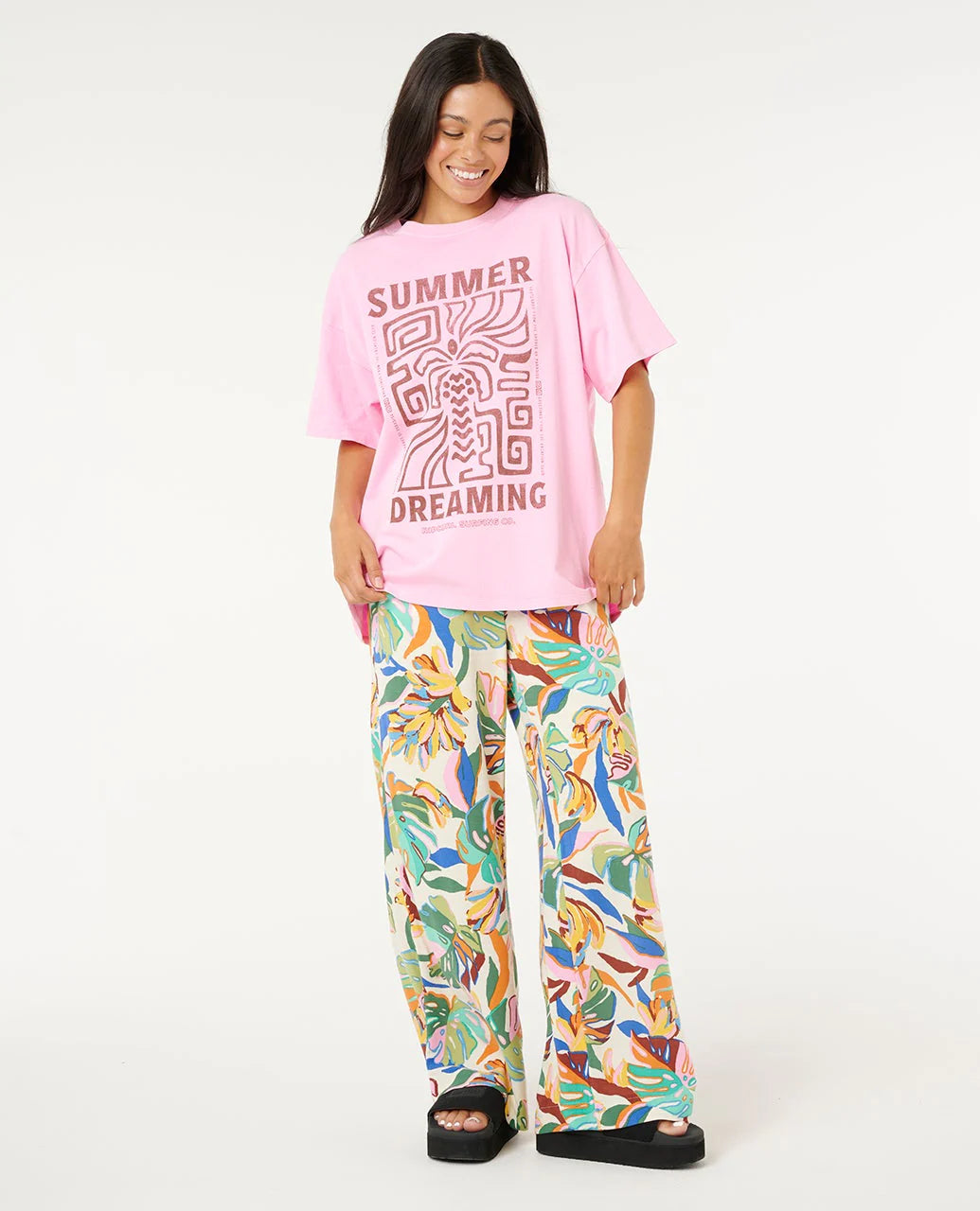 RIP CURL DREAMING HERITAGE TEE – RELAXED EVERYDAY WOMENS SURF T-SHIRT IN PASTEL PINK