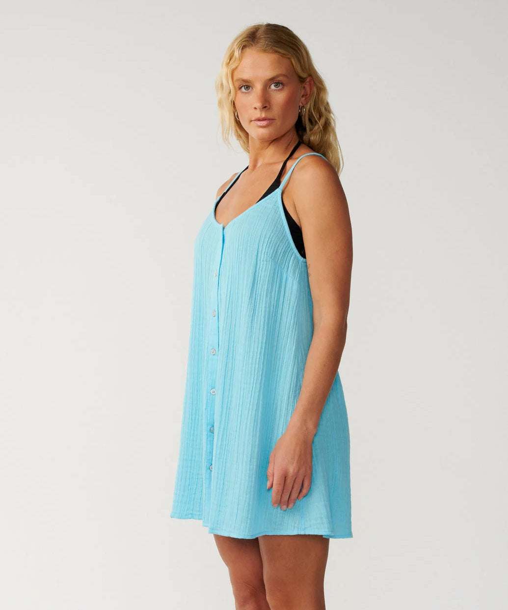 rip-curl-premium-surf-cover-up-sky-blue1.webp