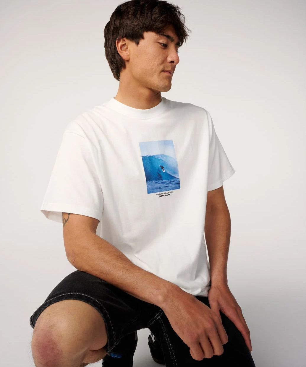 rip-curl-search-series-grambeau-loose-tee-bone1.webp