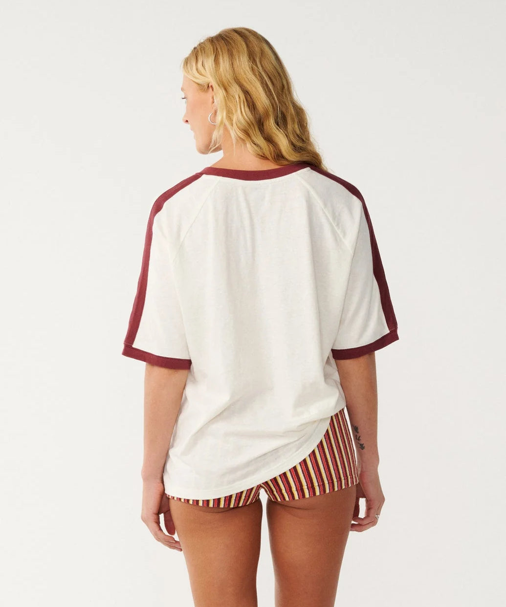 rip-curl-surf-co-oversize-v-neck-tee-bone1.webp