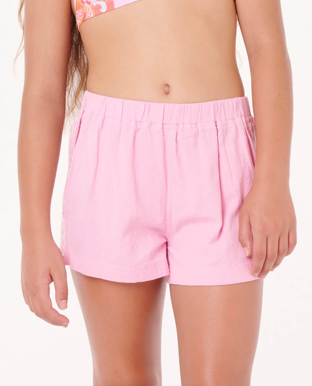 RIP CURL SURF LUXE SUMMER SHORT – GIRLS 8–14 CASUAL BEACH SHORTS IN BRIGHT PINK