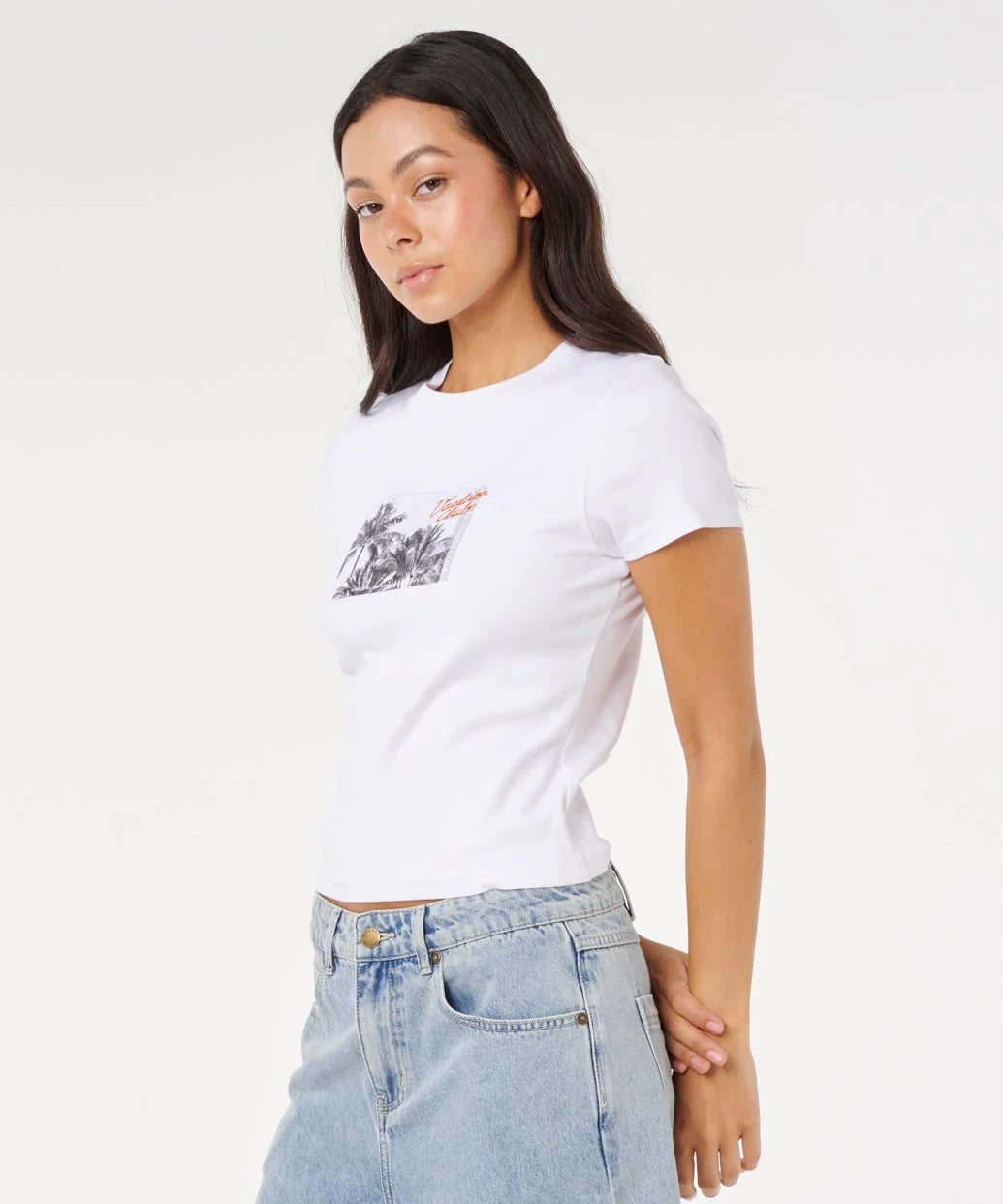 rip-curl-vacation-fitted-tee-optical-white-bodhi-surf1.webp