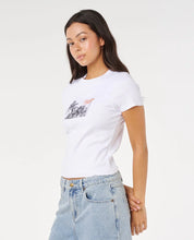 RIP CURL VACATION FITTED TEE – WOMENS SURF GRAPHIC TOP IN OPTICAL WHITE