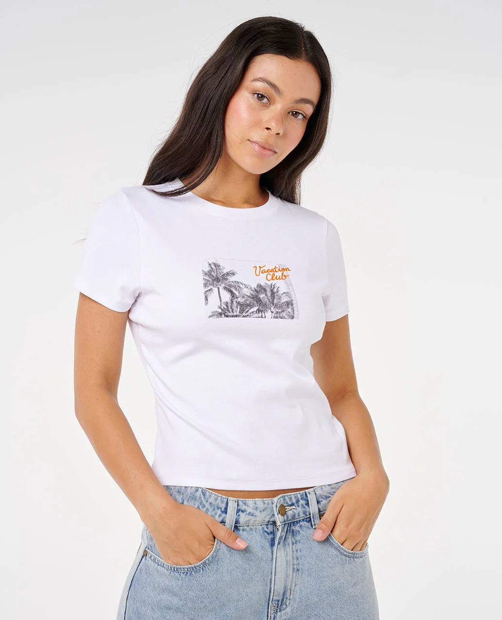RIP CURL VACATION FITTED TEE – WOMENS SURF GRAPHIC TOP IN OPTICAL WHITE