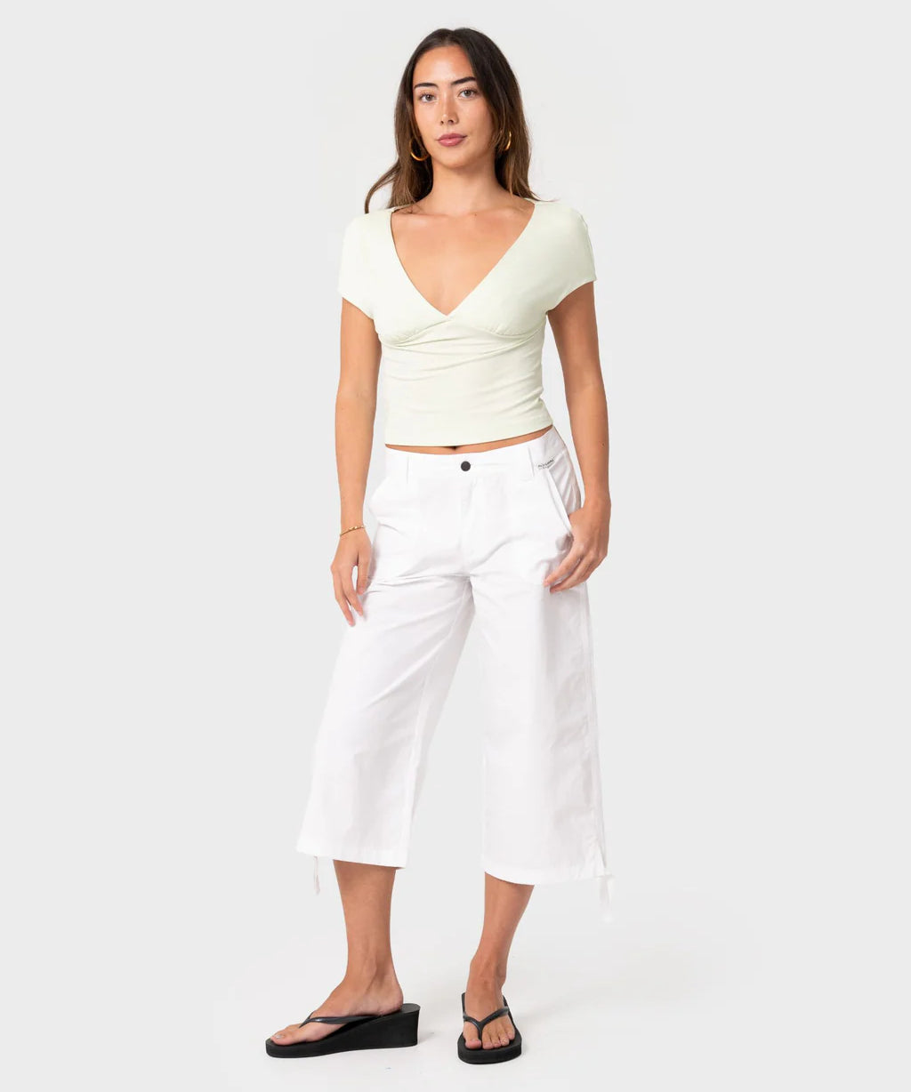 rusty-cameron-low-rise-relaxed-capri-pant-white.webp