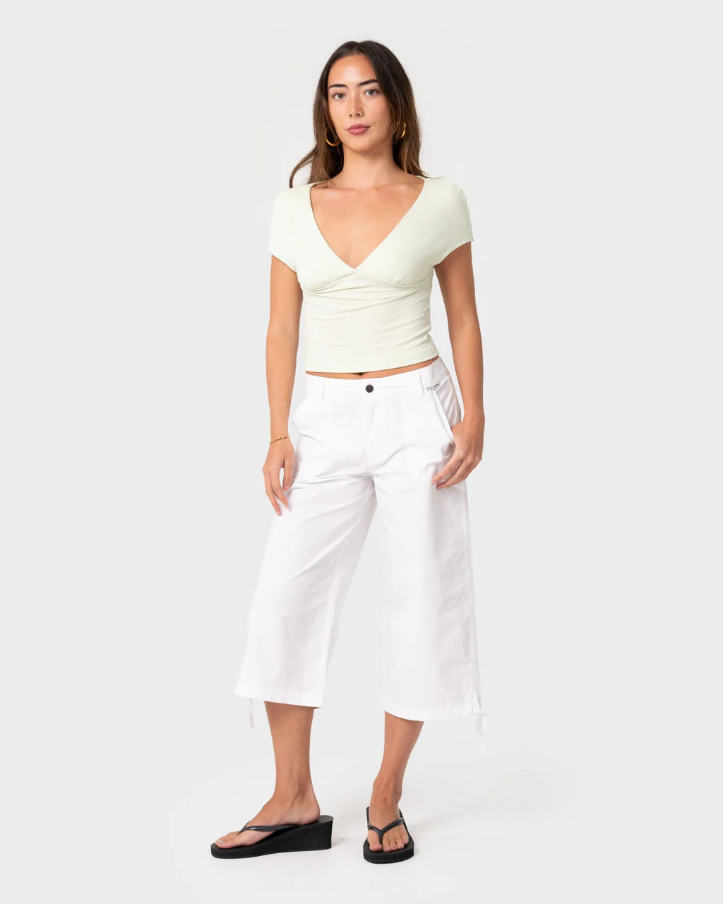 RUSTY CAMERON LOW RISE RELAXED CAPRI PANT – WHITE