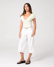 RUSTY CAMERON LOW RISE RELAXED CAPRI PANT – WHITE