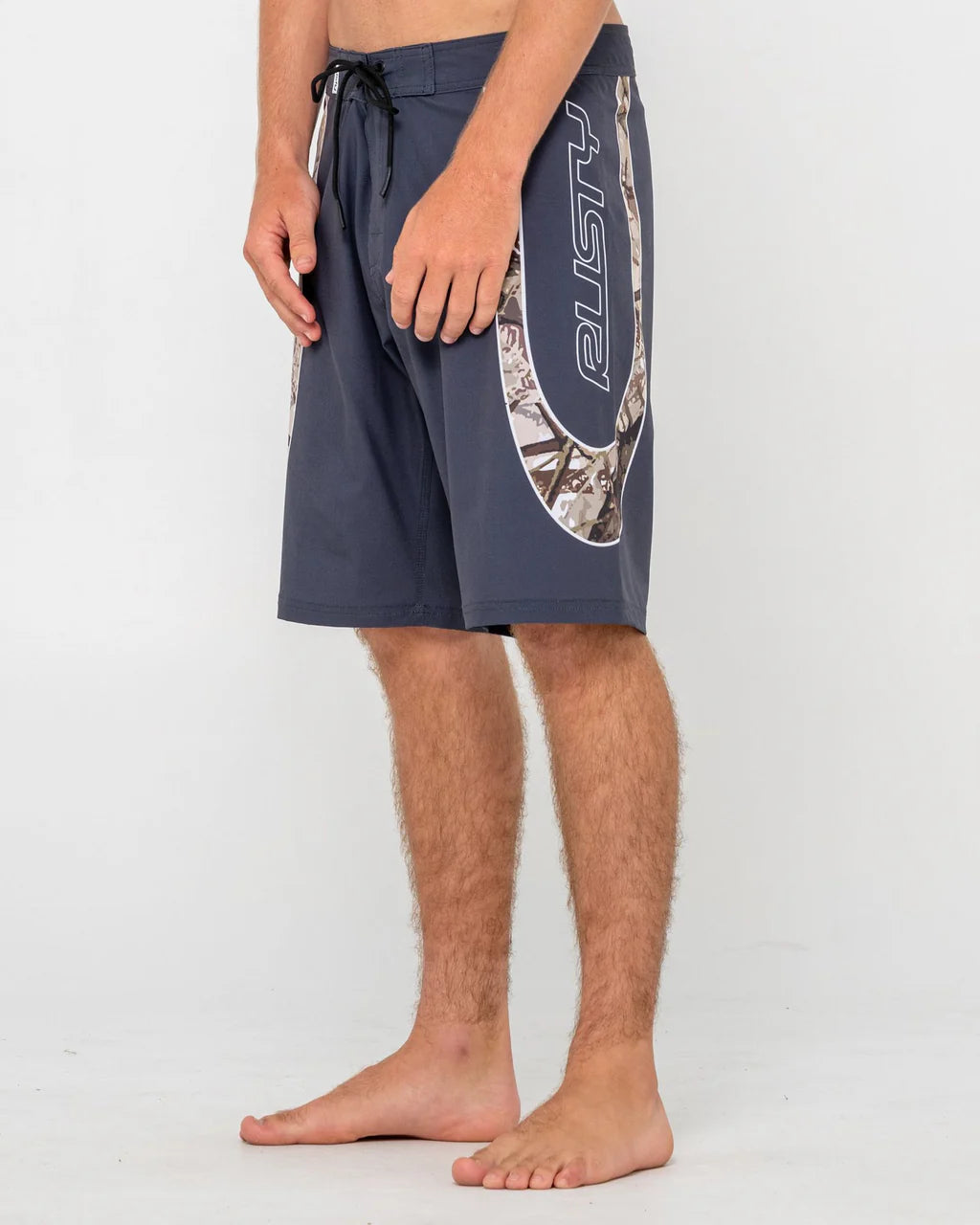 RUSTY CHARGER BAGGY BOARDSHORT – MENS 90S STYLE RELAXED SURF SHORT COAL
