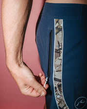 RUSTY CHARGER BAGGY BOARDSHORT – MENS 90S STYLE RELAXED SURF SHORT COAL