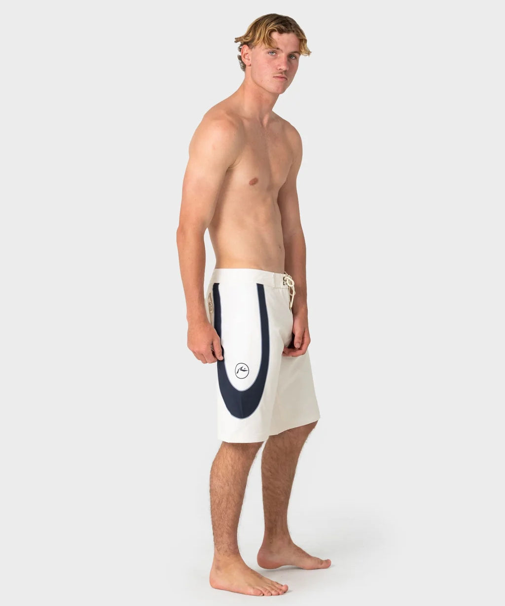 rusty-charger-baggy-boardshort-cream1.webp