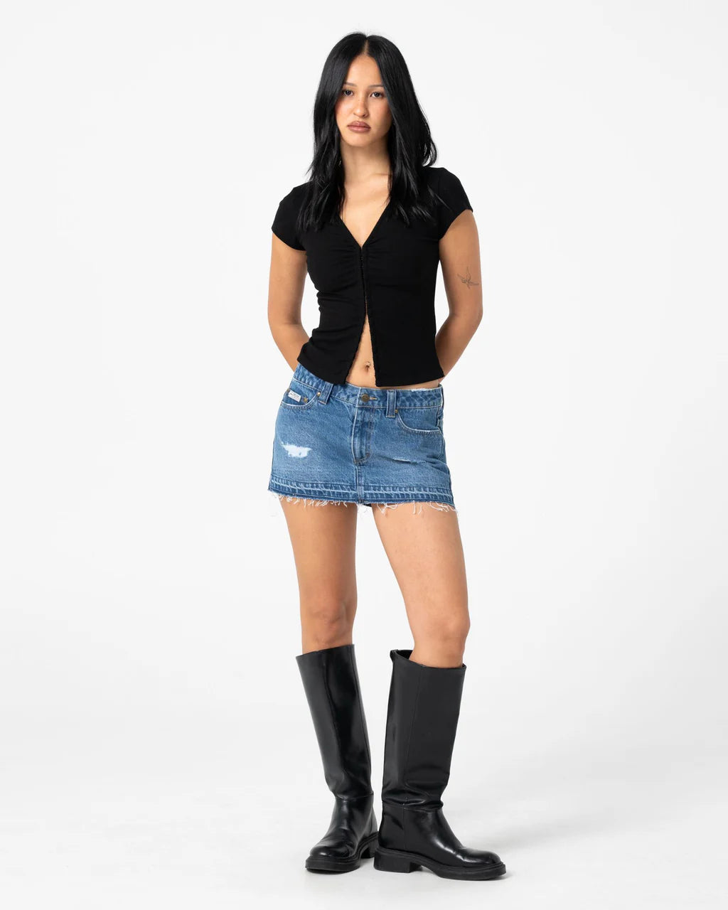 RUSTY DISTRESS ME OUT MICRO MINI DENIM SKIRT – BLASTED MIDDY BLUE