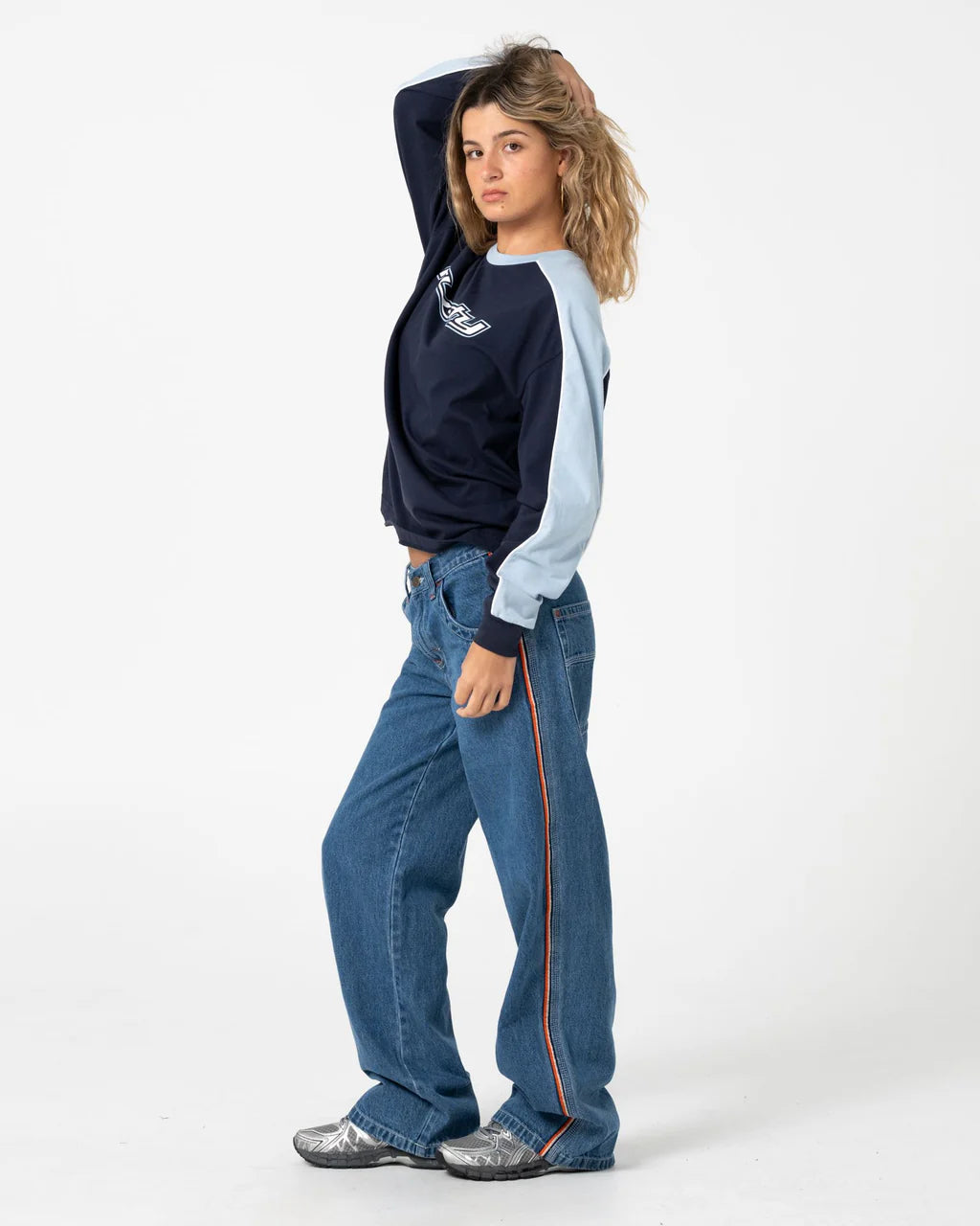 RUSTY FINE LINE OVERSIZED LONG SLEEVE TEE – NAVY BLUE