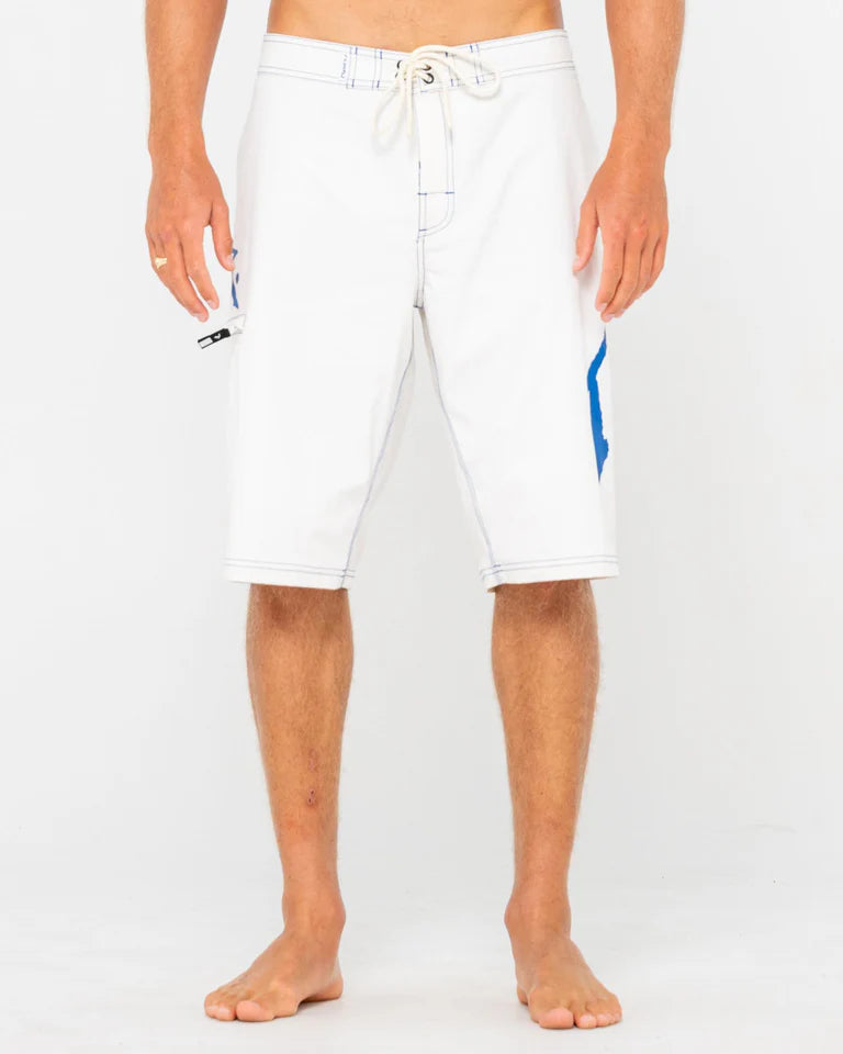 RUSTY FIXED COMPETITION REVOLUTION 23" BOARDSHORT – MENS PERFORMANCE SHORT WHITE