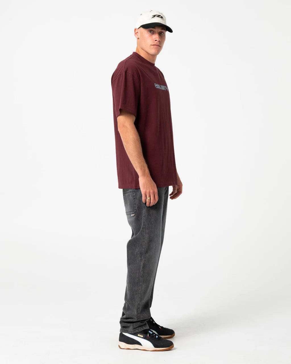 RUSTY FLIP DADDY 2.0 GRAPHIC TEE – BURGUNDY