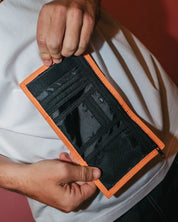 RUSTY FLIP DADDY TRI-FOLD WALLET – BLACK