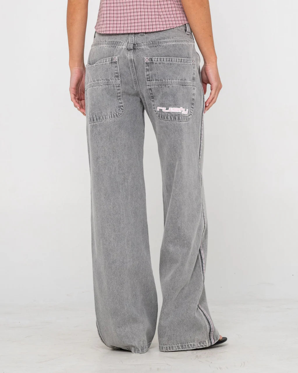 RUSTY FLIP MOMMY LOW RISE BAGGY JEAN WOMENS STREETWEAR DENIM LONDON SUMMER BABY PINK