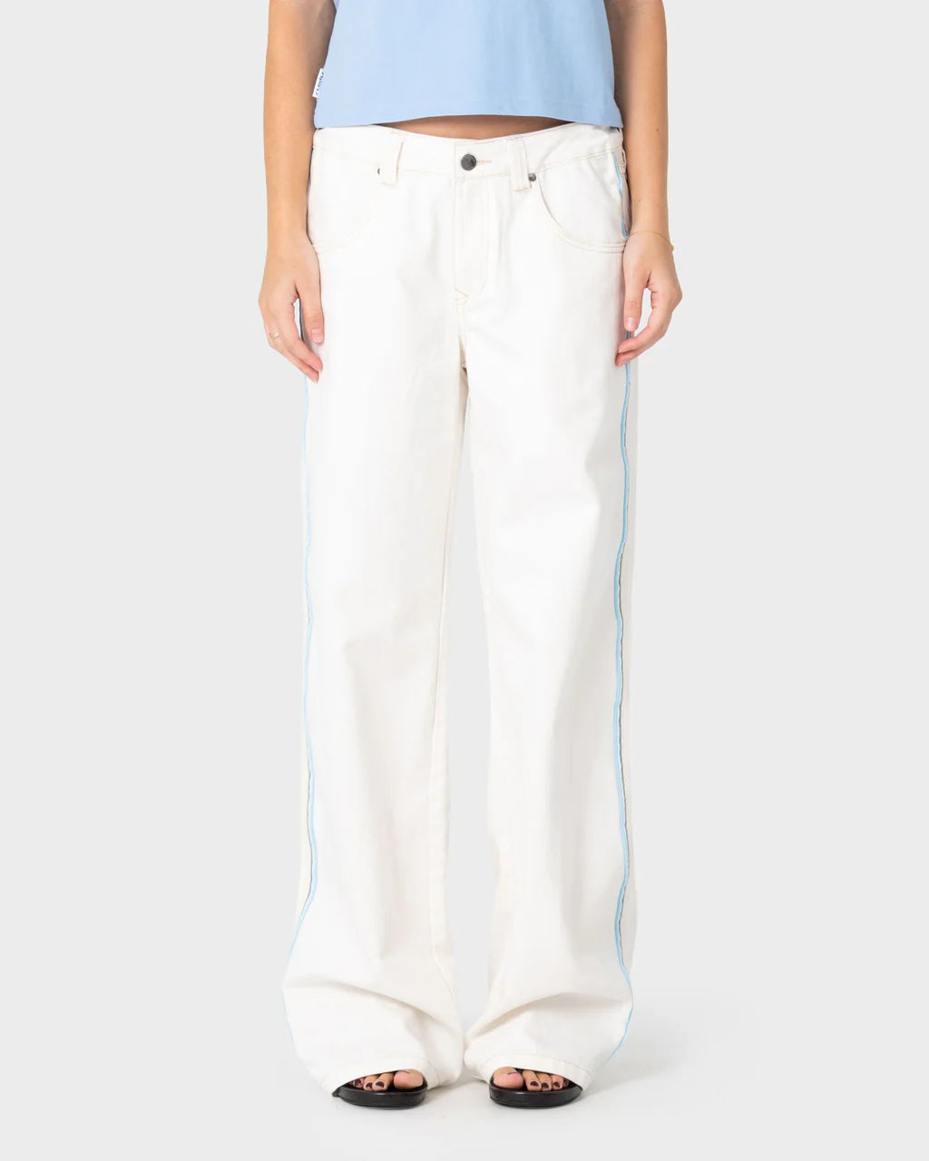 RUSTY FLIP MOMMY LOW RISE BAGGY JEAN – SNOWY WHITE / BLUE