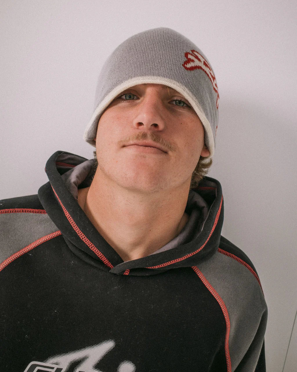 RUSTY GRAF R GRAPHIC BEANIE MENS KNIT WINTER BEANIE STREETWEAR STONE GREY