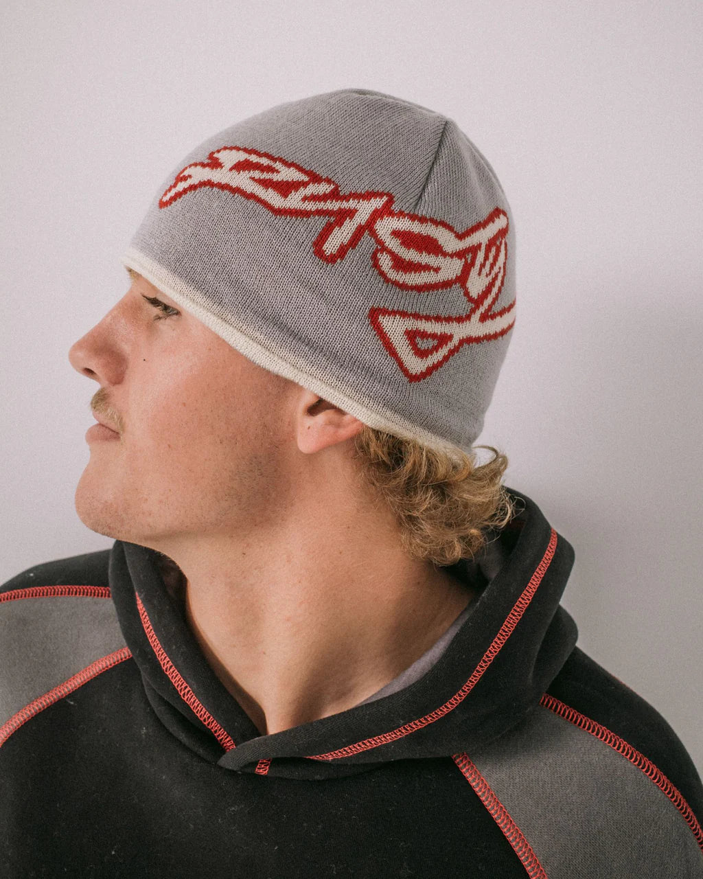 RUSTY GRAF R GRAPHIC BEANIE MENS KNIT WINTER BEANIE STREETWEAR STONE GREY