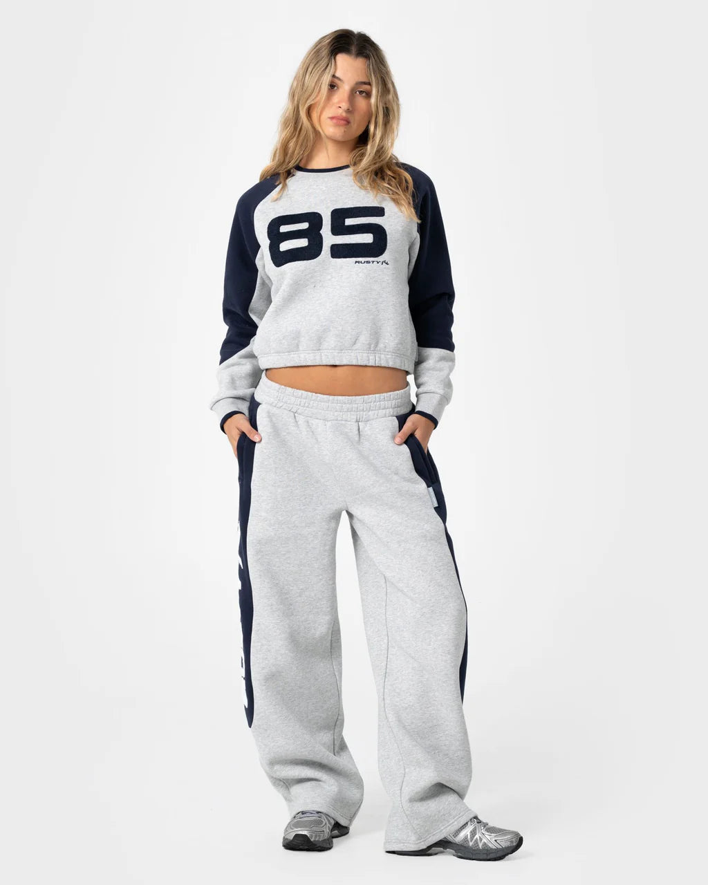 RUSTY HARVEST CROPPED CREW FLEECE – GREY MARLE