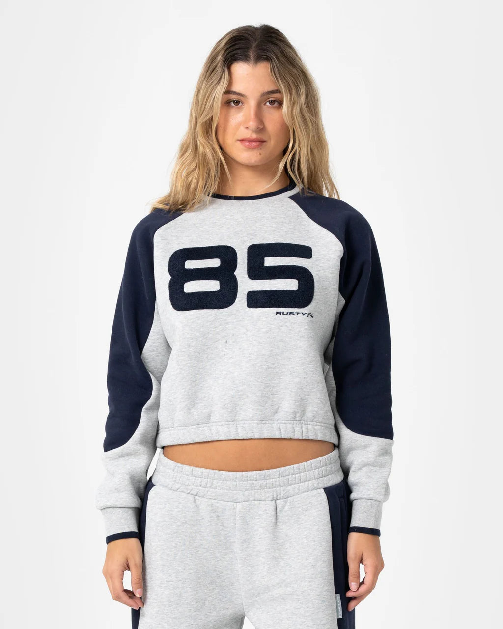 RUSTY HARVEST CROPPED CREW FLEECE – GREY MARLE