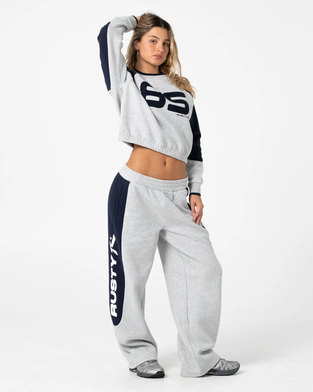 RUSTY HARVEST CROPPED CREW FLEECE – GREY MARLE